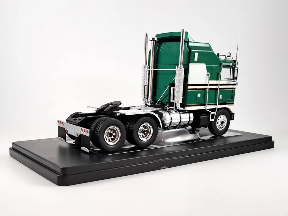 Kenworth K100 Aerodyne 1976 1:43 IXO