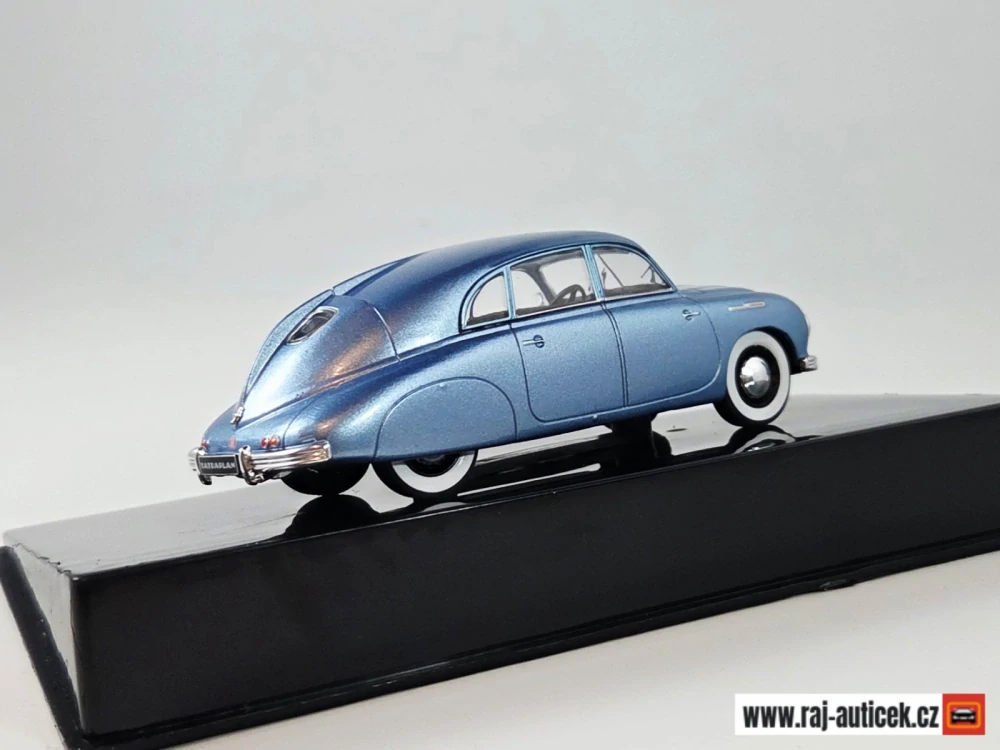 Tatra T600 Tatraplan 1950 1:43 IXO