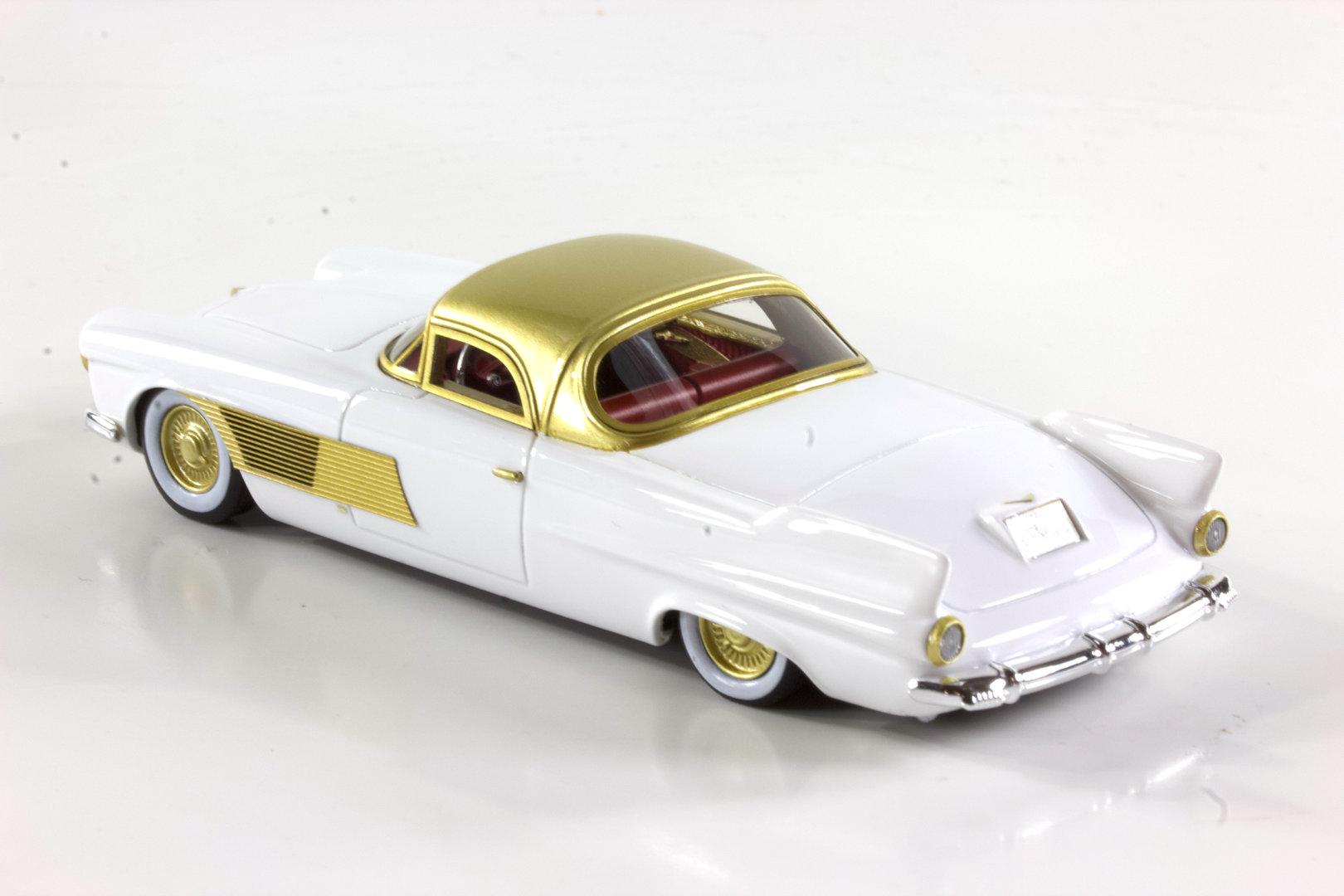 Cadillac Series 62 Elegant Special by Motto 1:43 Brausi