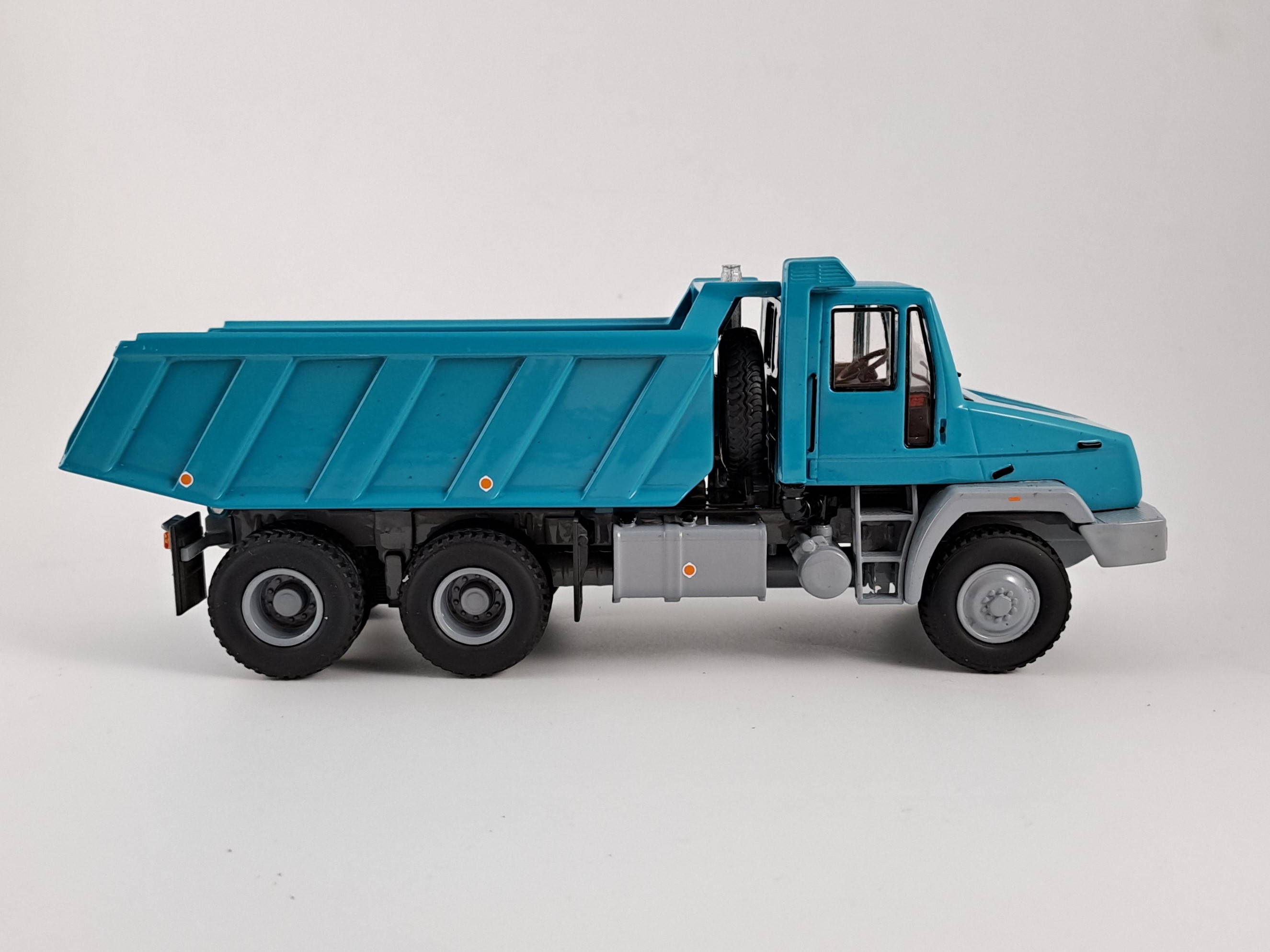 Tatra 162 prototyp čumák 1:43 Kaden