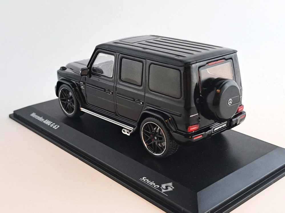 Mercedes G63 AMG black 1:43 Solido