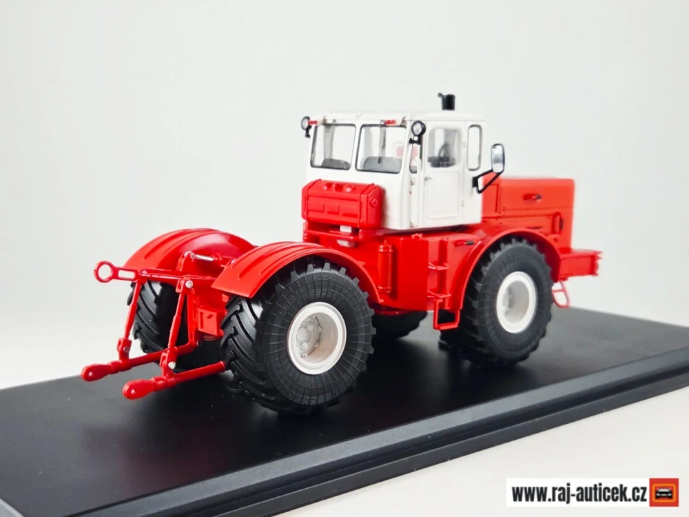 Kirovets K-701 1:43 SSM