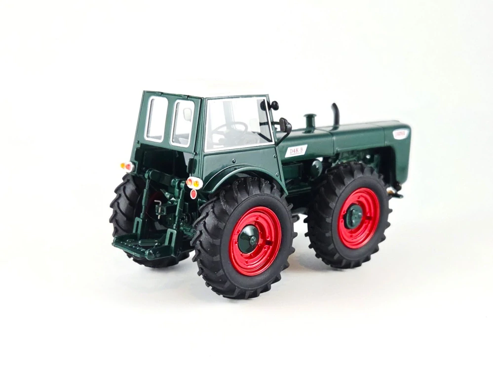 Dutra D4K B 1:43 Schuco