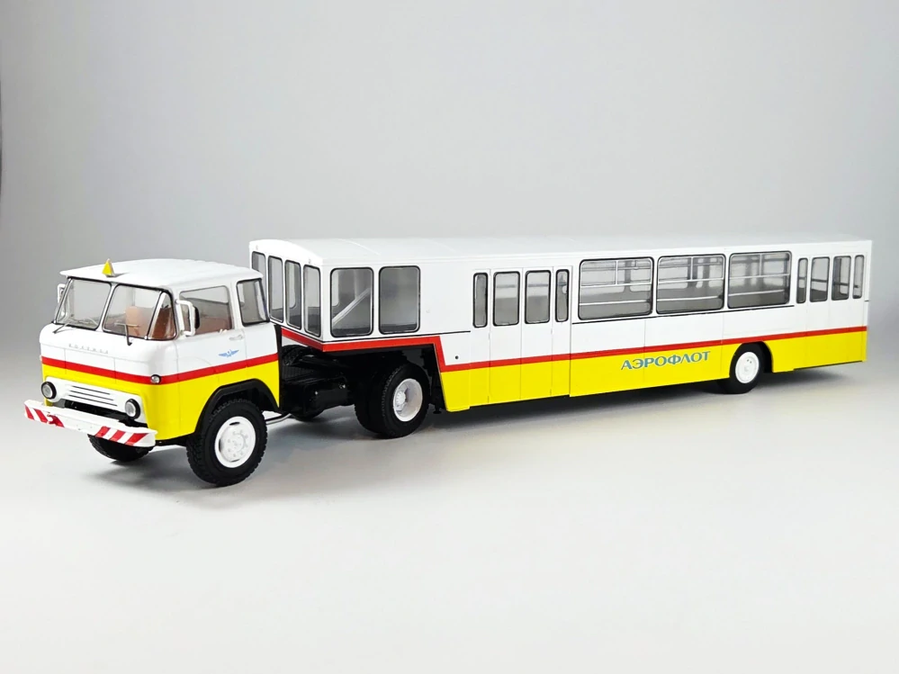 Letištní autobus KAZ-608 Aeroflot 1:43 SSM