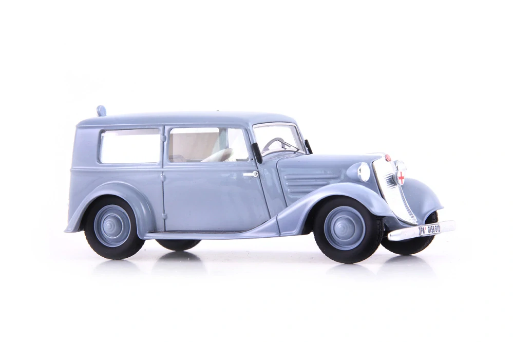Tatra 57B sanitka Sodomka 1:43 AutoCult