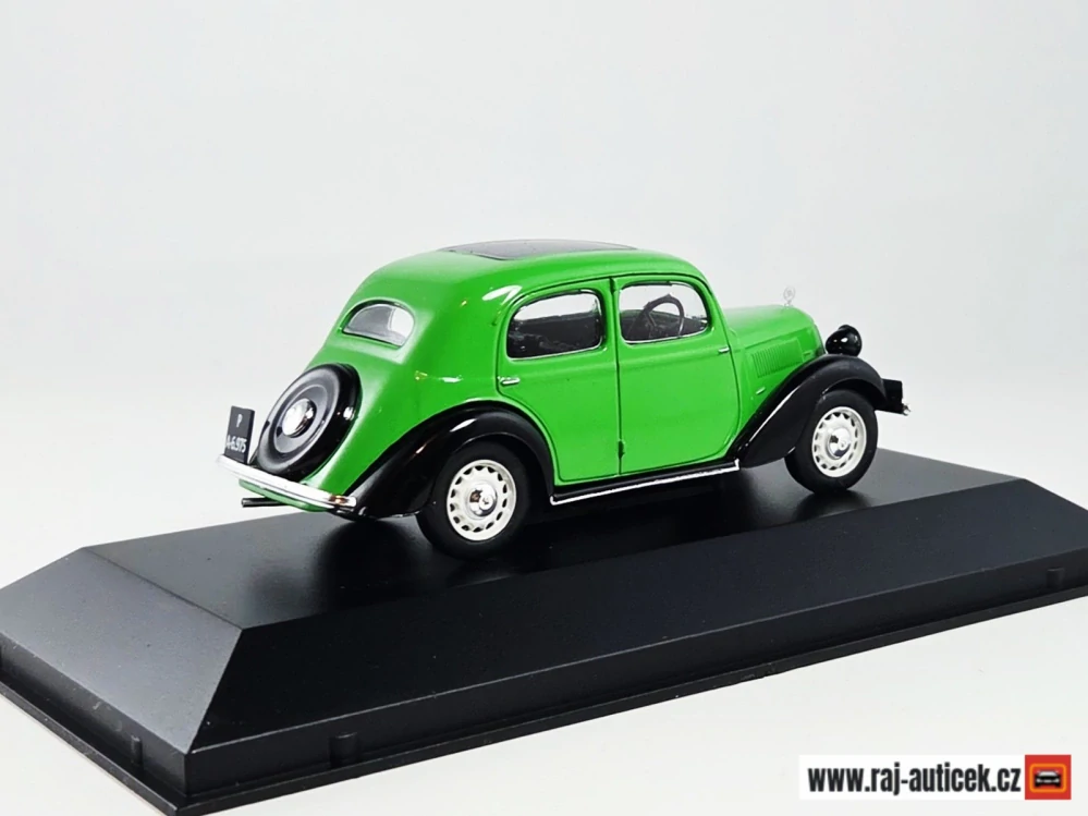Škoda Rapid Sedan 1:43 DeAgostini časopis s modelem