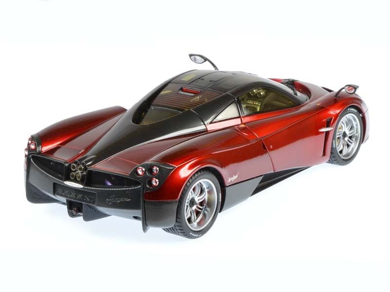 Pagani Huayra 1:18 Welly