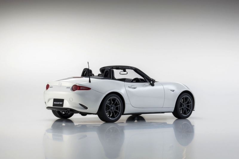 Mazda MX-5 Roadster (ND) 1:18 Kyosho