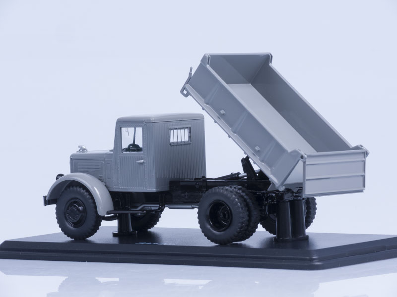 MAZ 205 1:43