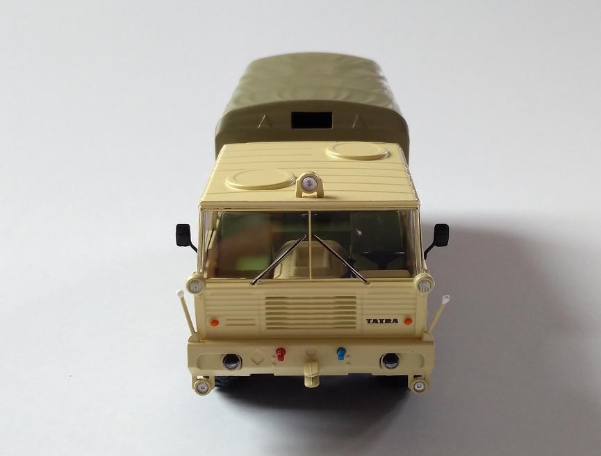 Tatra 813 Kolos 1:43 IXO