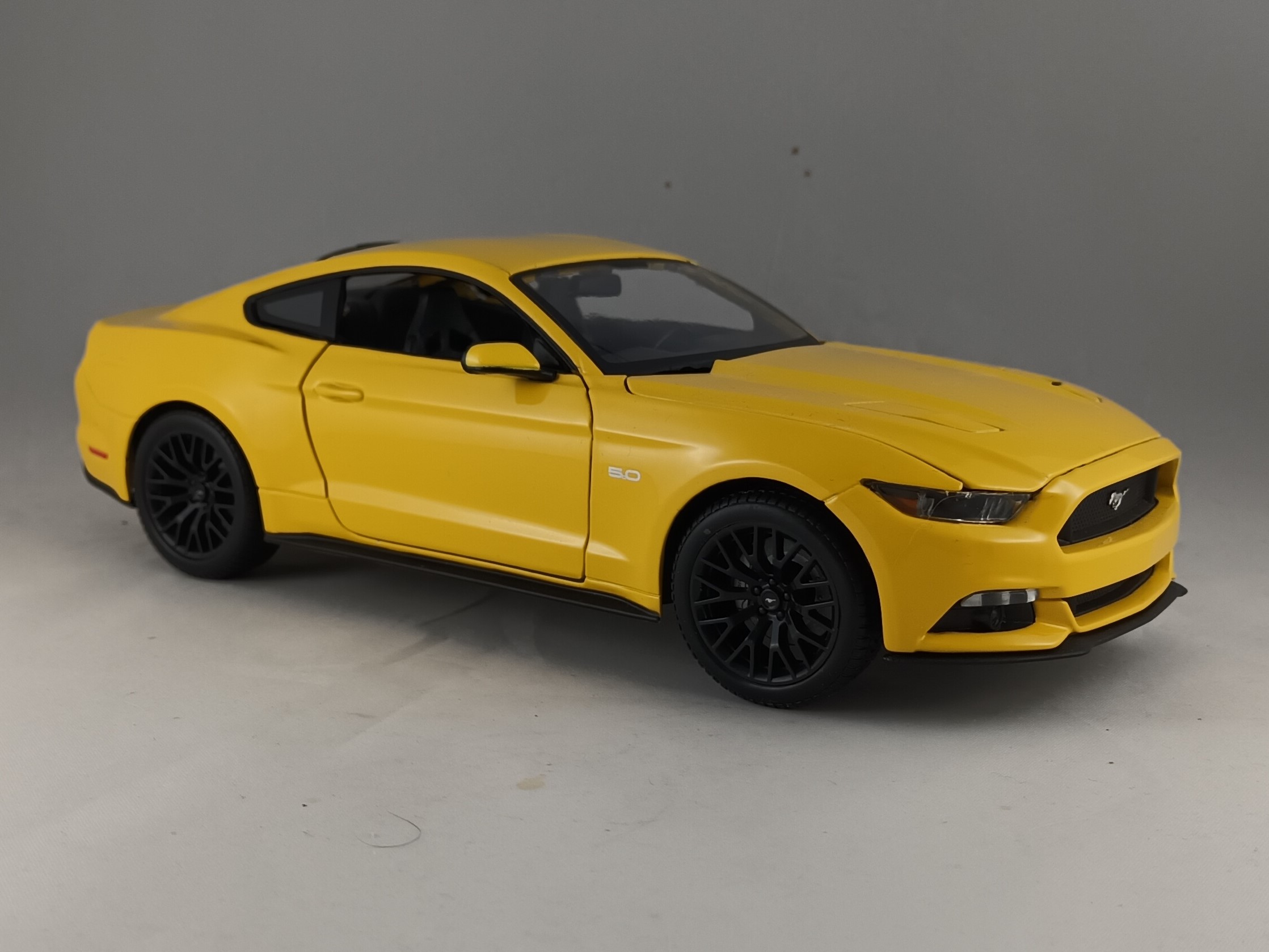 Ford Mustang 1:18 Maisto