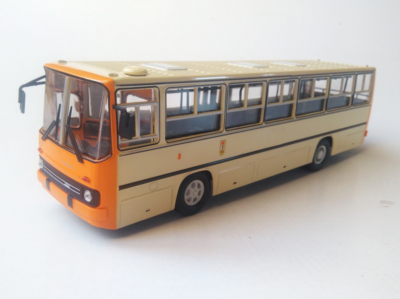 Ikarus 260 Berlín 1:43 Premium ClassiXXs