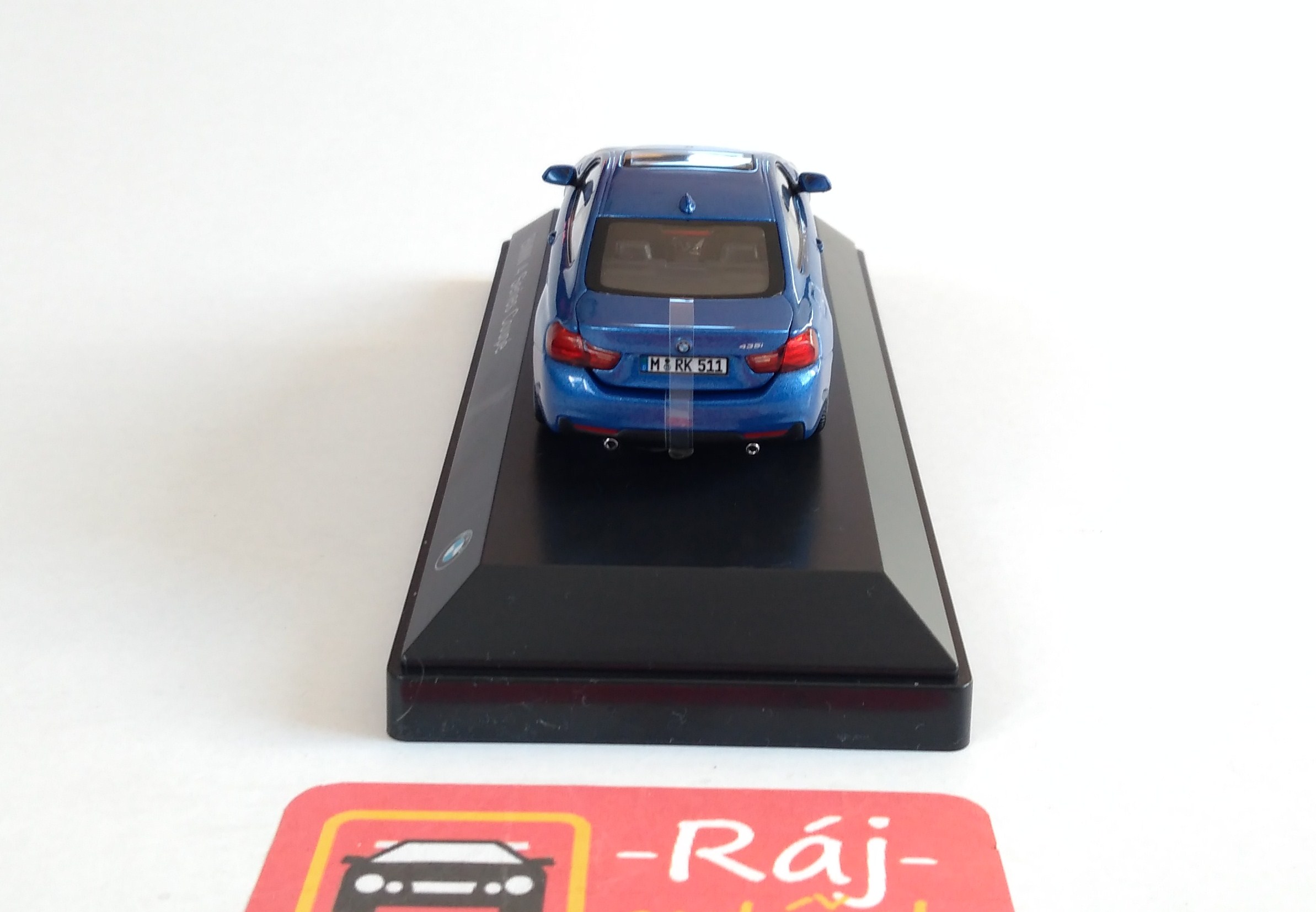 BMW 4 Coupe 1:43 iscale