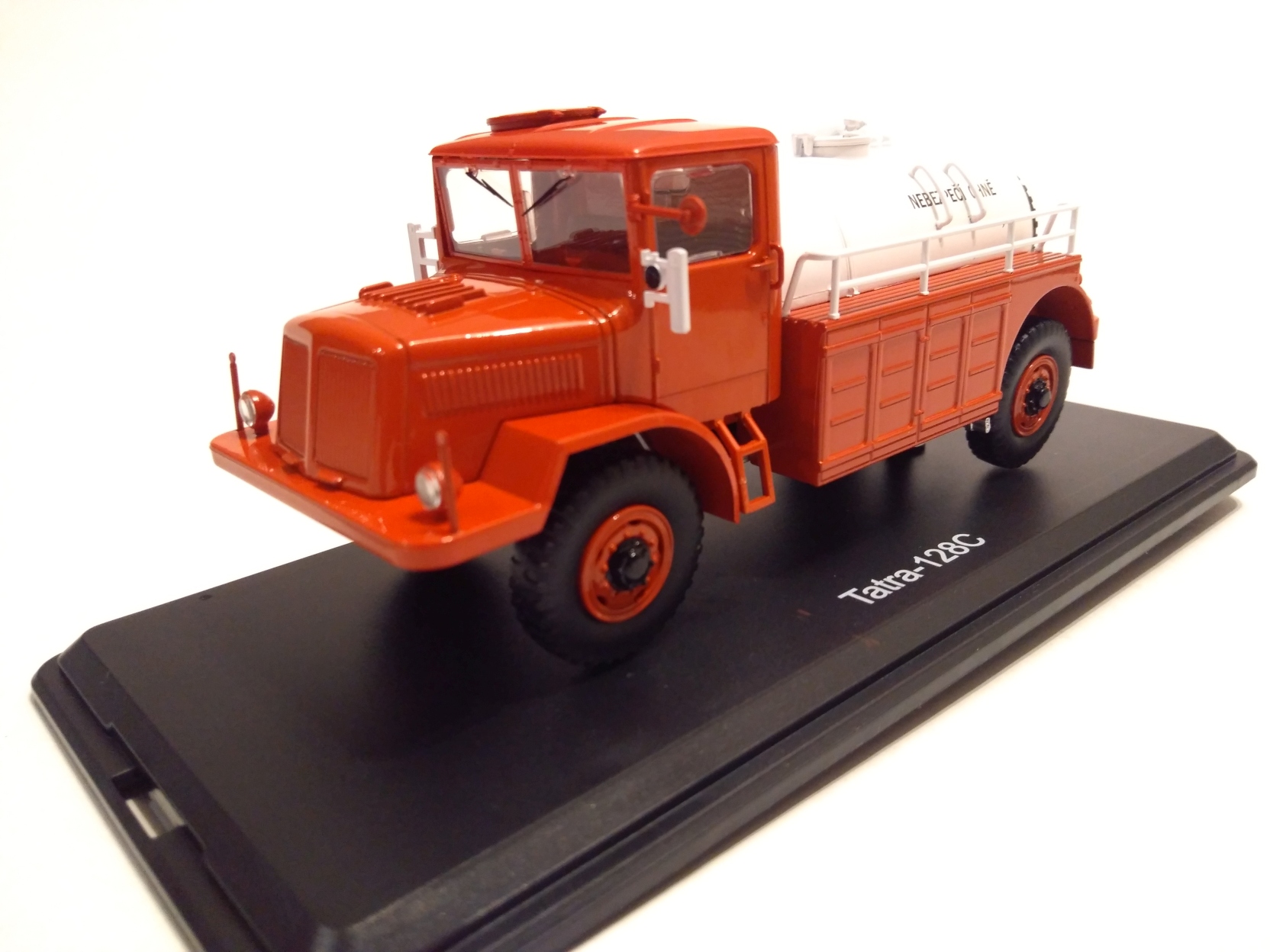 Tatra 128C cisterna 1:43 Premium ClassiXXs