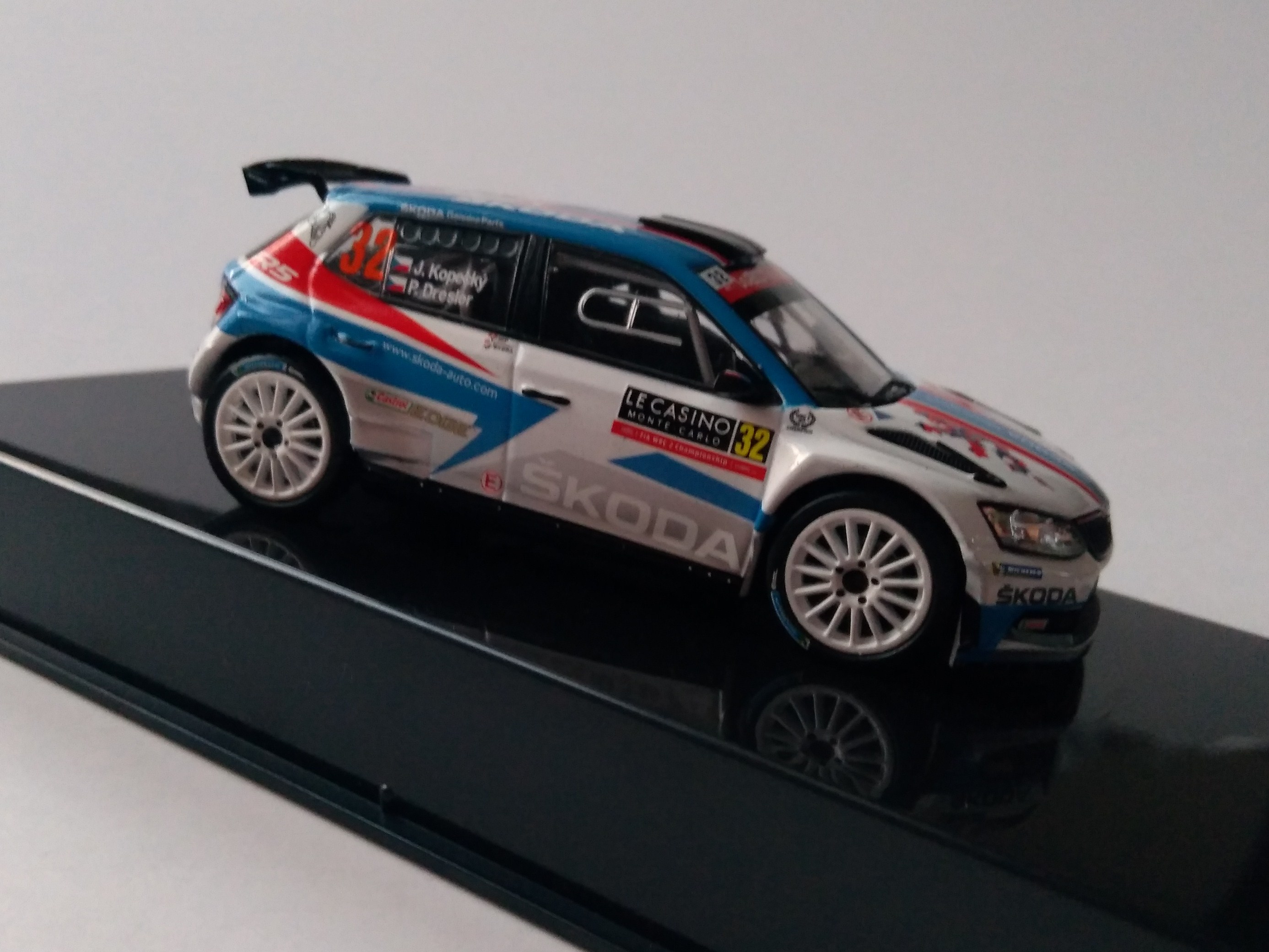 Škoda Fabia R5 no.32 Kopecký WRC 2018 1:43 IXO
