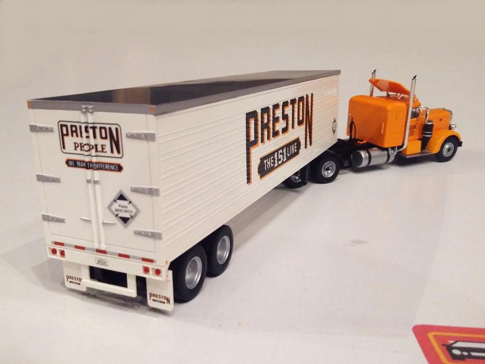 Peterbilt 350 1:43 IXO