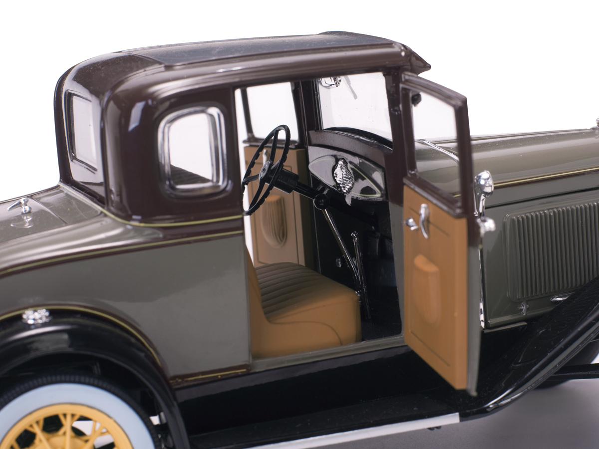 Ford Model A Coupe 1:18 Sun Star