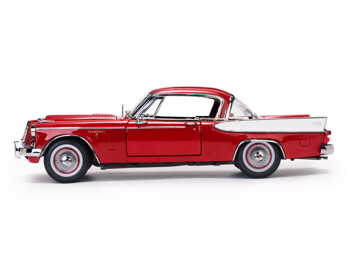 Studebaker Gold Hawk 1:18 Sun Star