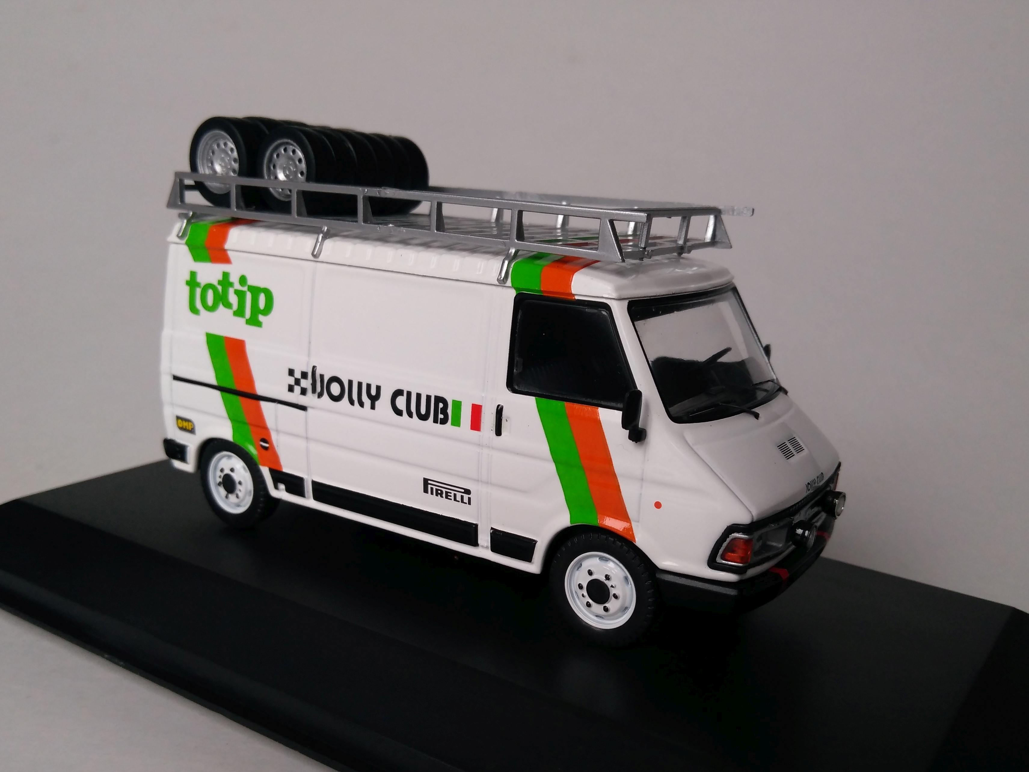 Fiat 242 Totip doprovodné vozidlo 1:43 IXO