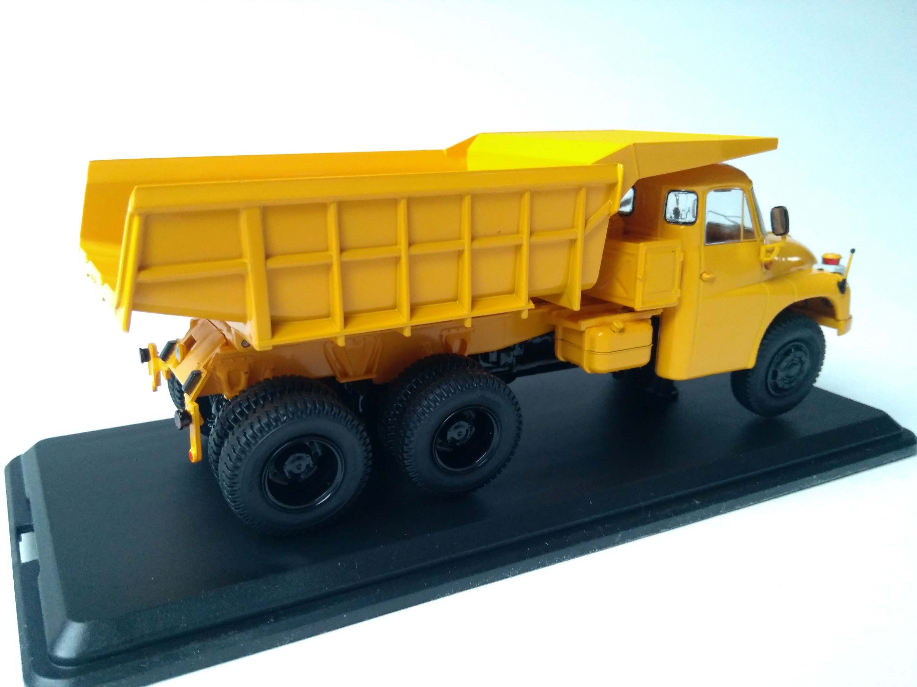 Tatra T138 S1 1:43 SSM