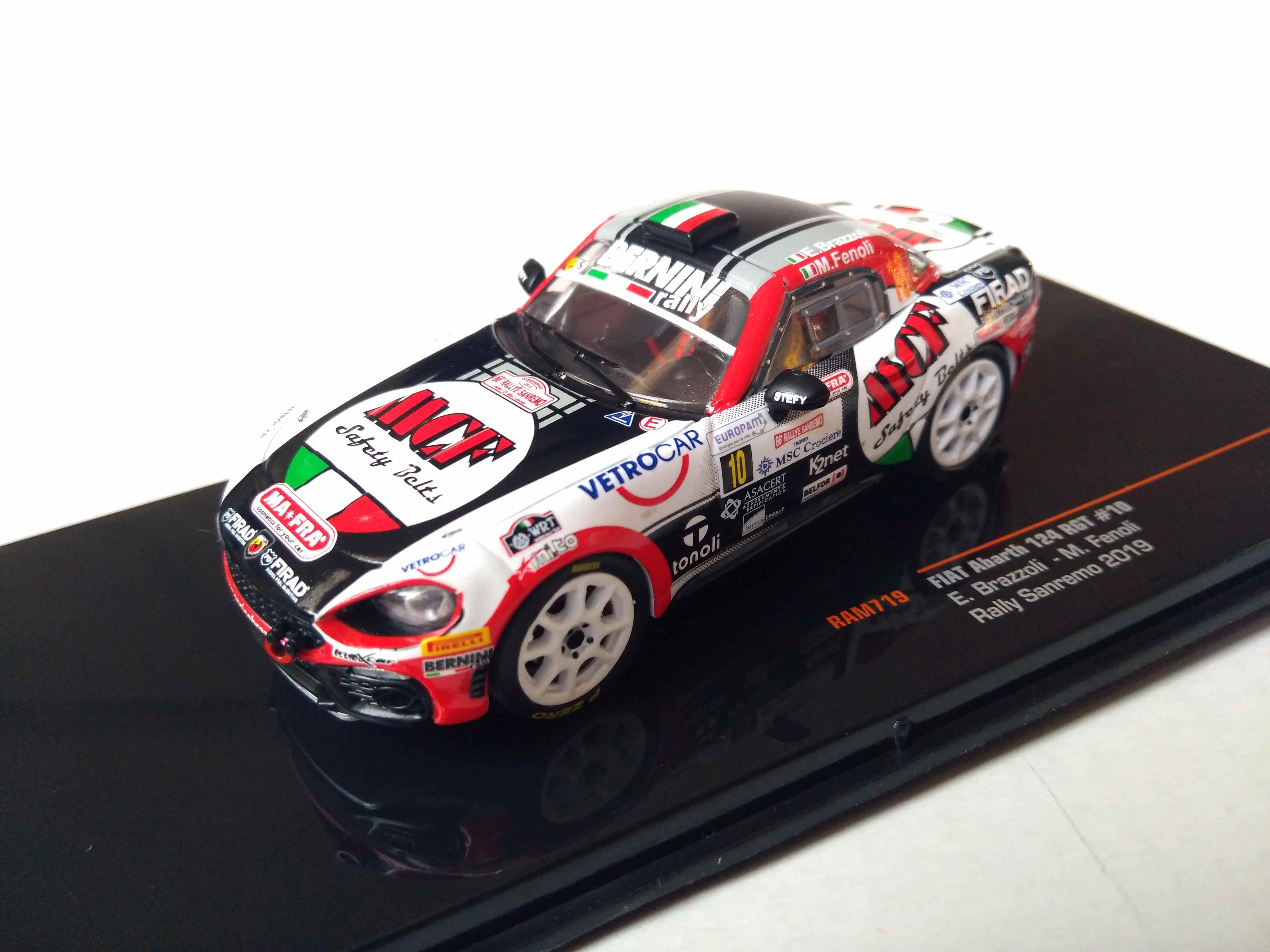 Fiat Abarth 124 RGT, No.10 1:43 IXO
