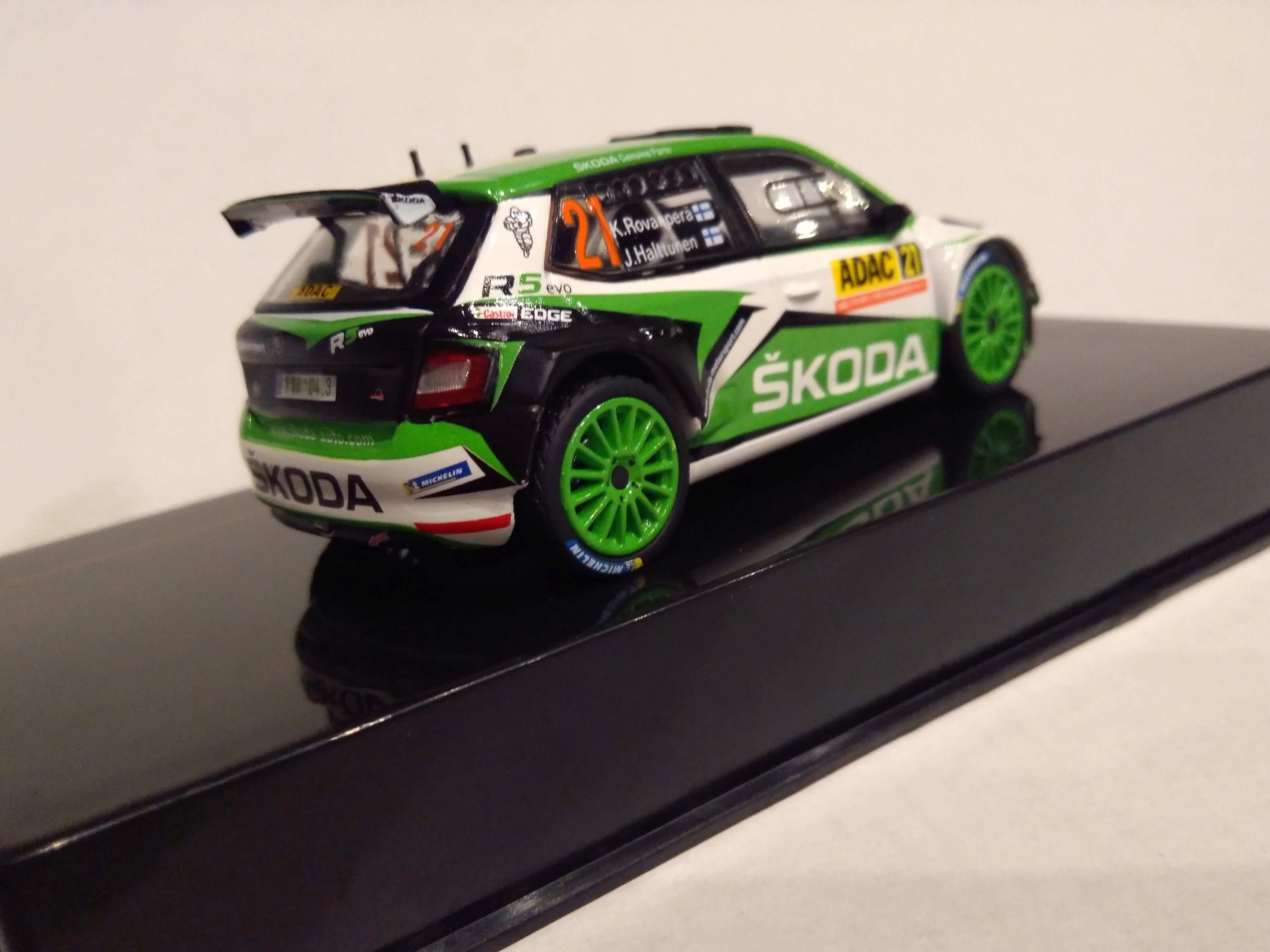 Škoda Fabia R5 EVO, No.21, Rovanpera, rallye Německo 2019 1:43 IXO