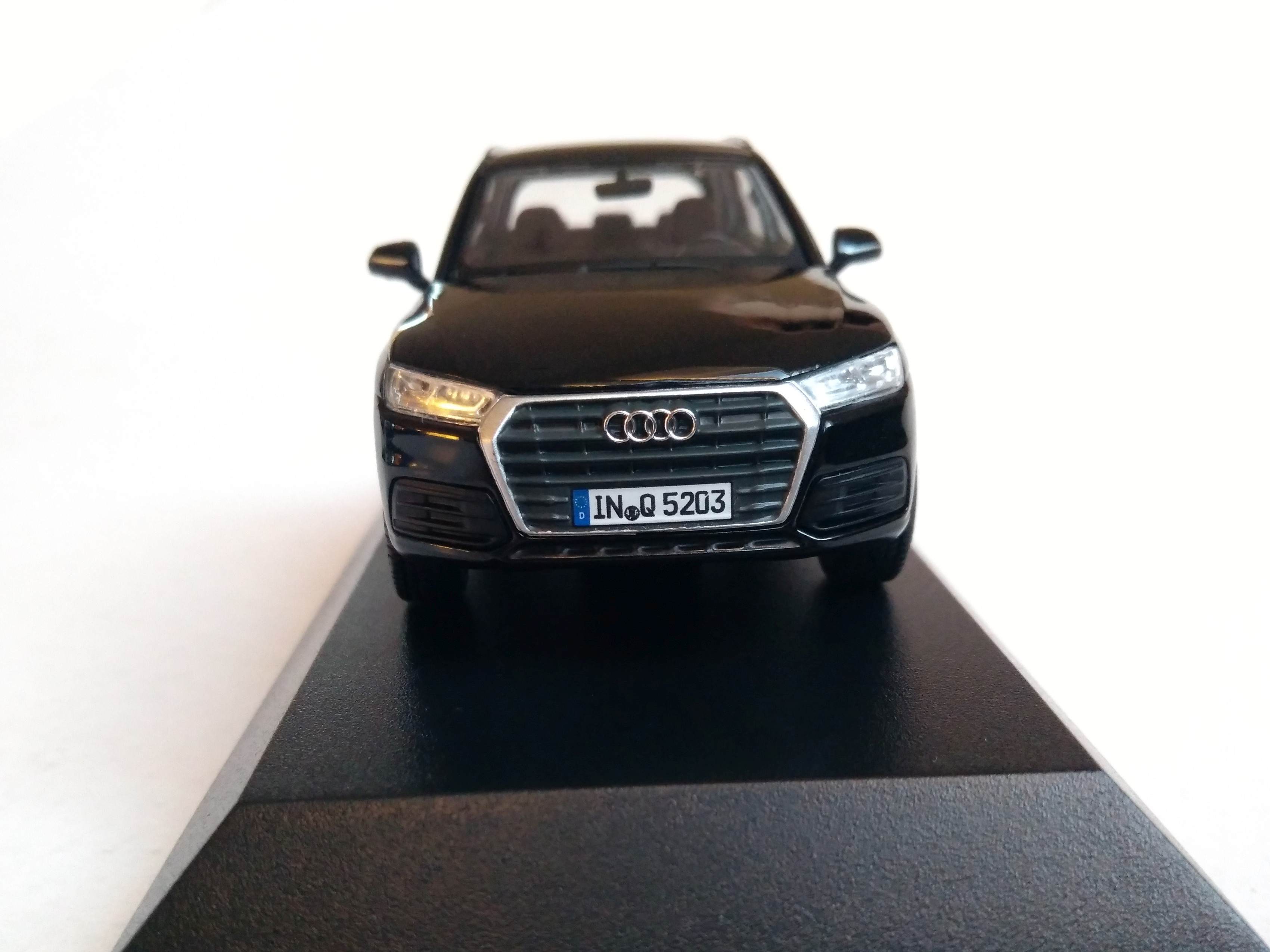 Audi Q5 1:43 iscale
