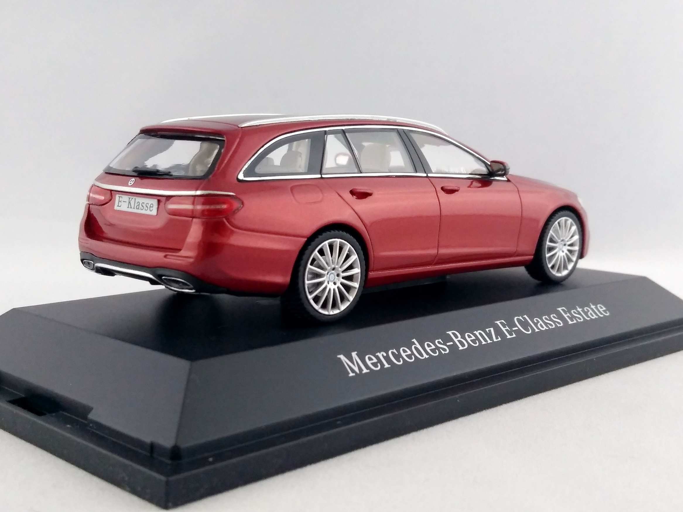Mercedes třídy E Station Wagon (S213) 1:43 iScale
