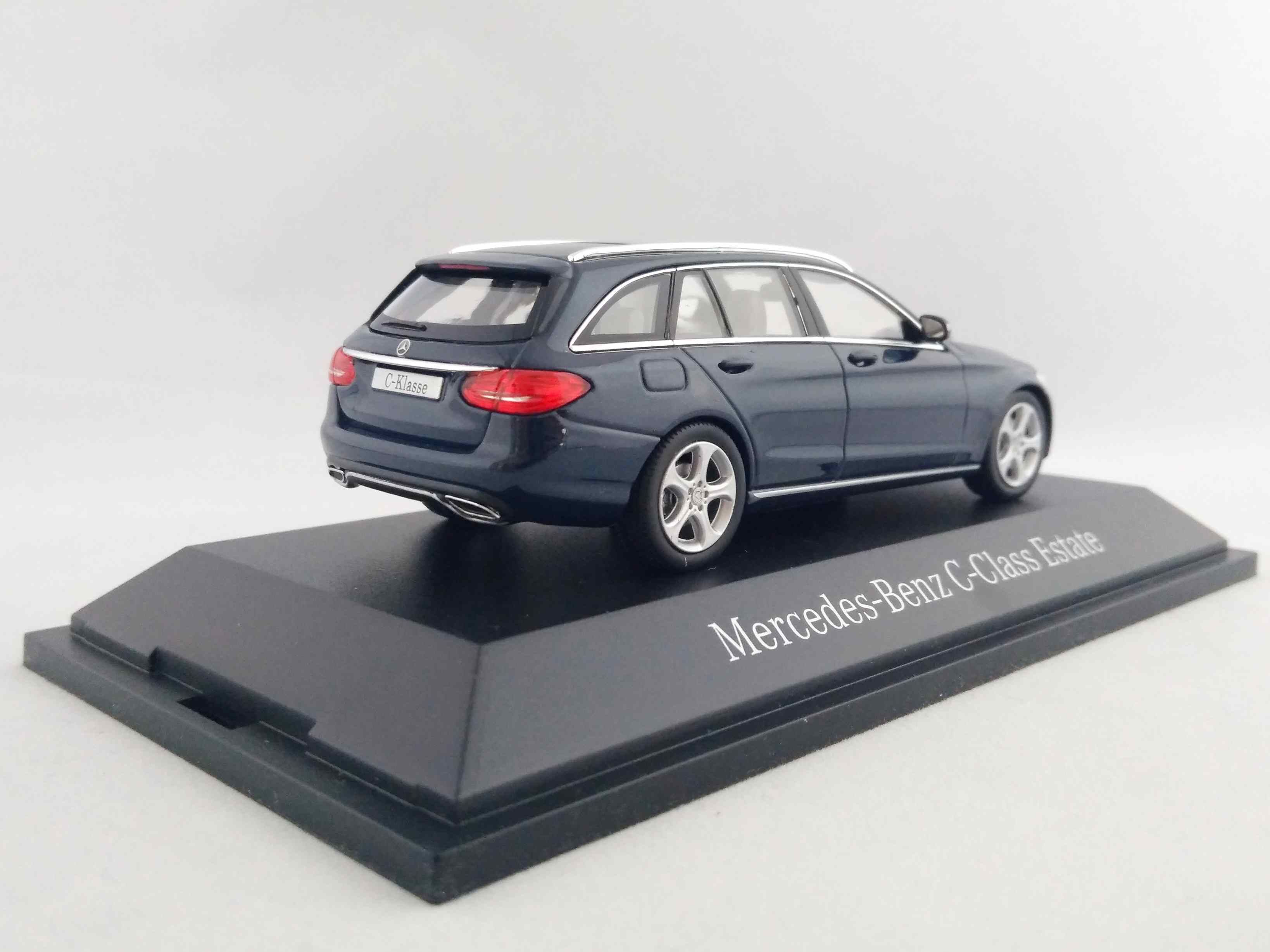 Mercedes třídy C kombi (S205) 1:43 Norev