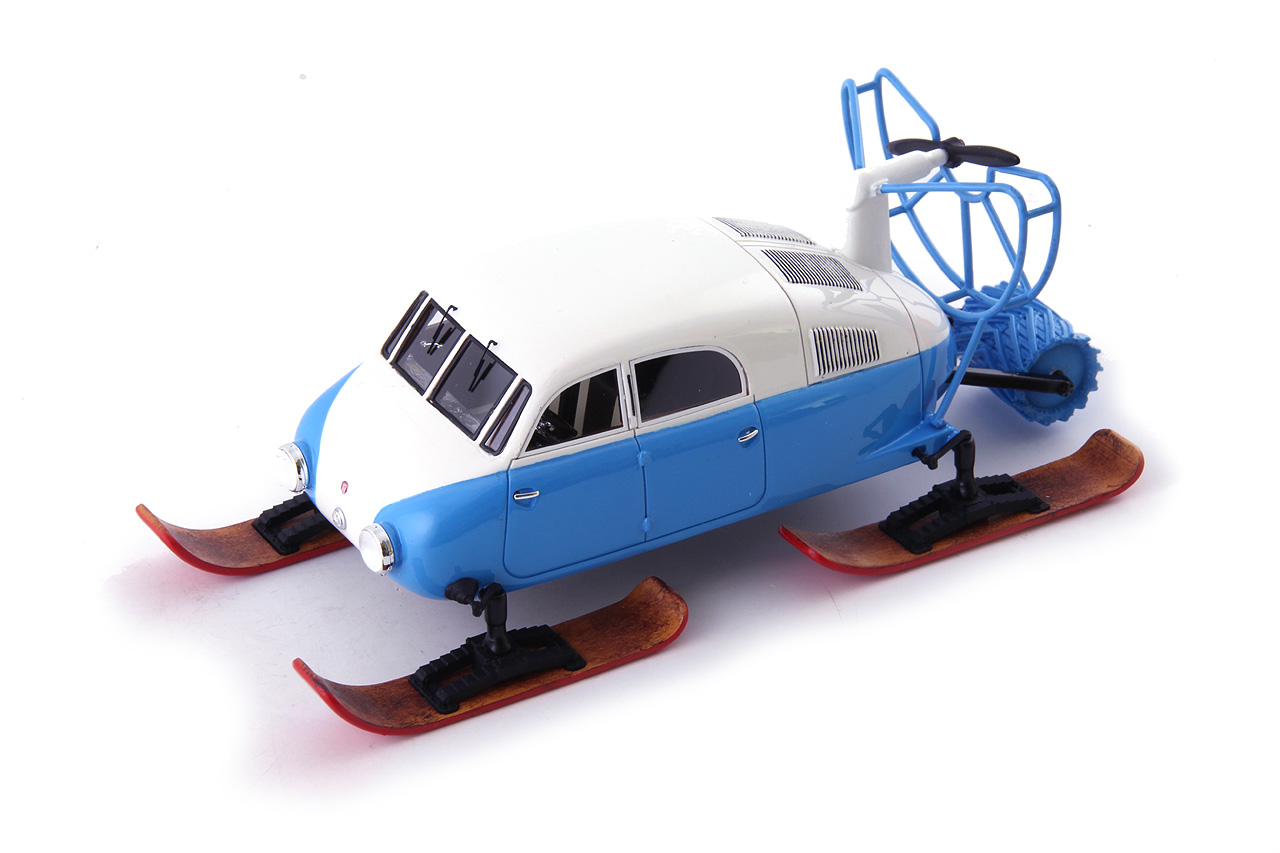 Tatra V855 aerosaně + 1:43 AutoCult (Model of the year 2021 + book)
