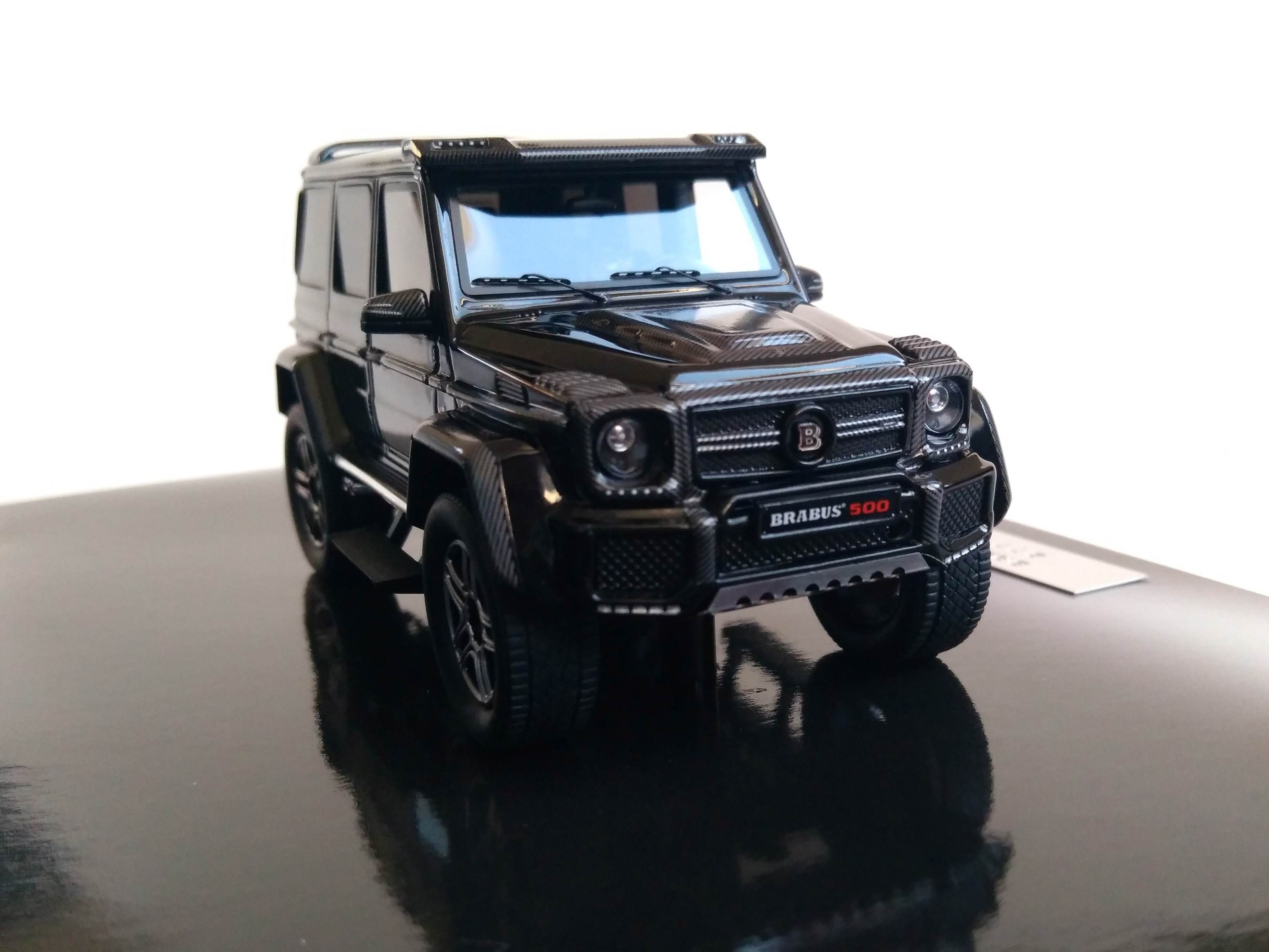 Brabus Mercedes G 500 4x4^2 1:43 Minichamps