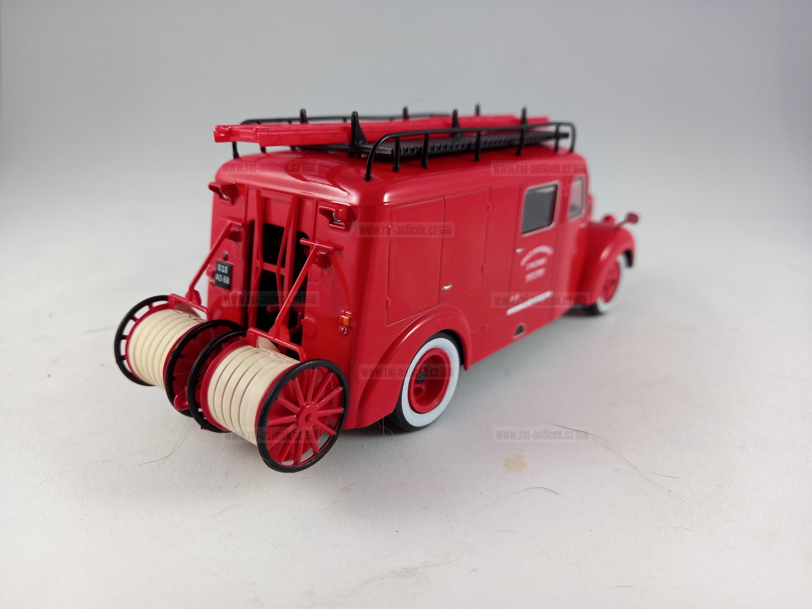 Ford F 798T hasiči 1:43