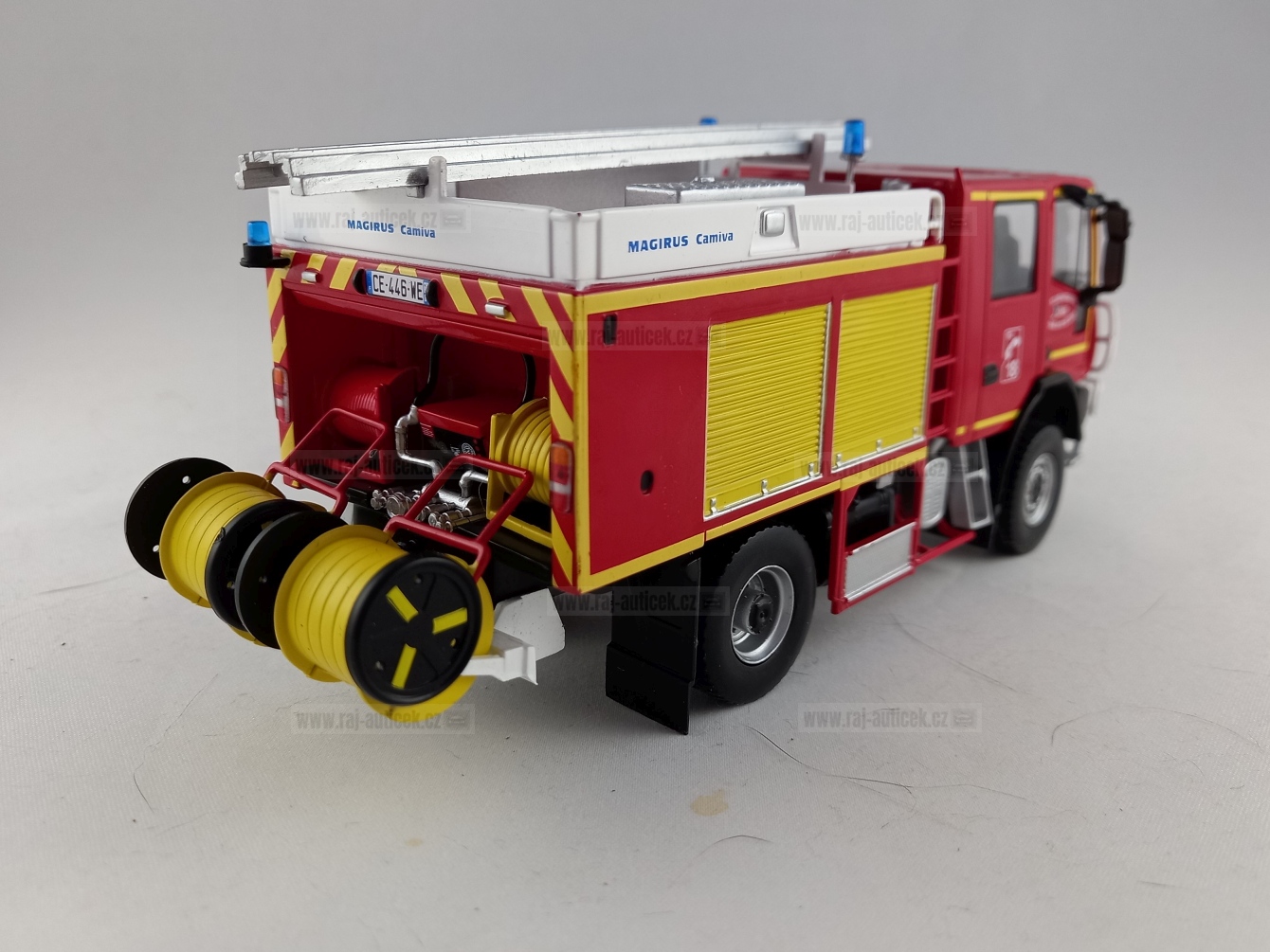 Iveco Magirus 150 E28 WS hasiči 1:43