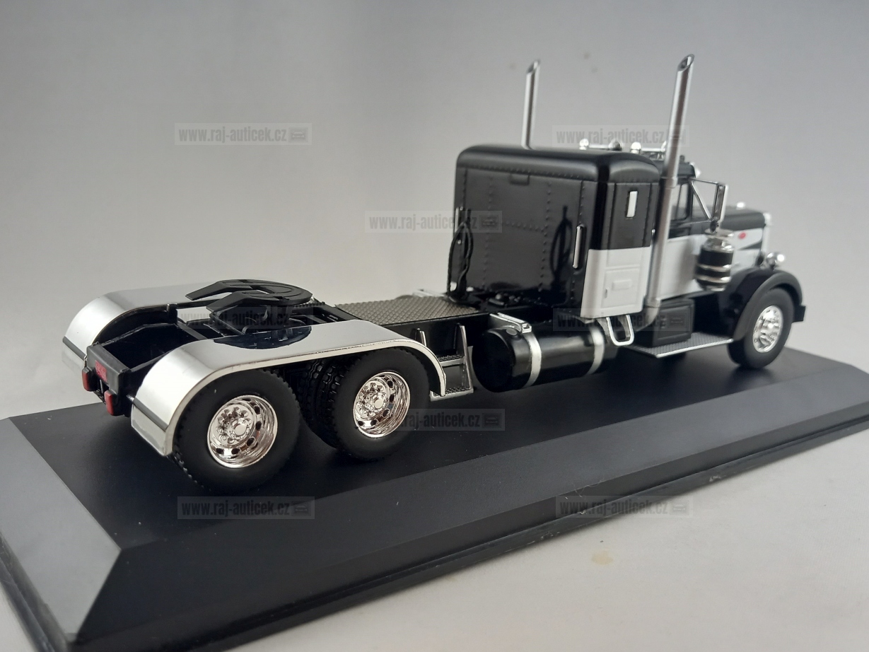 Peterbilt 350 1:43 IXO