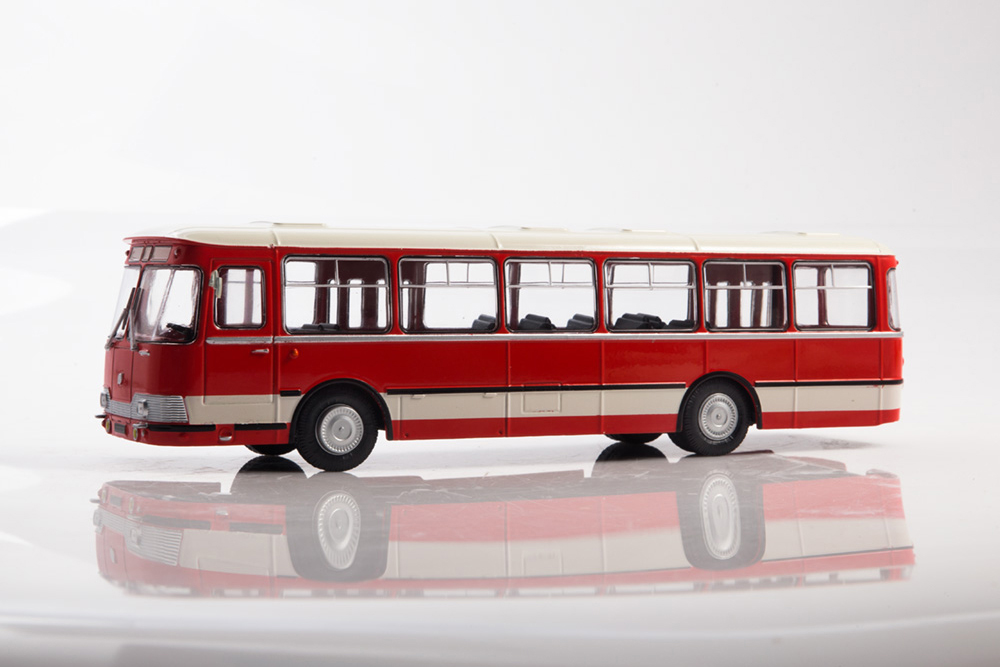 LIAZ-677E autobusová kolekce 1:43 Modimio