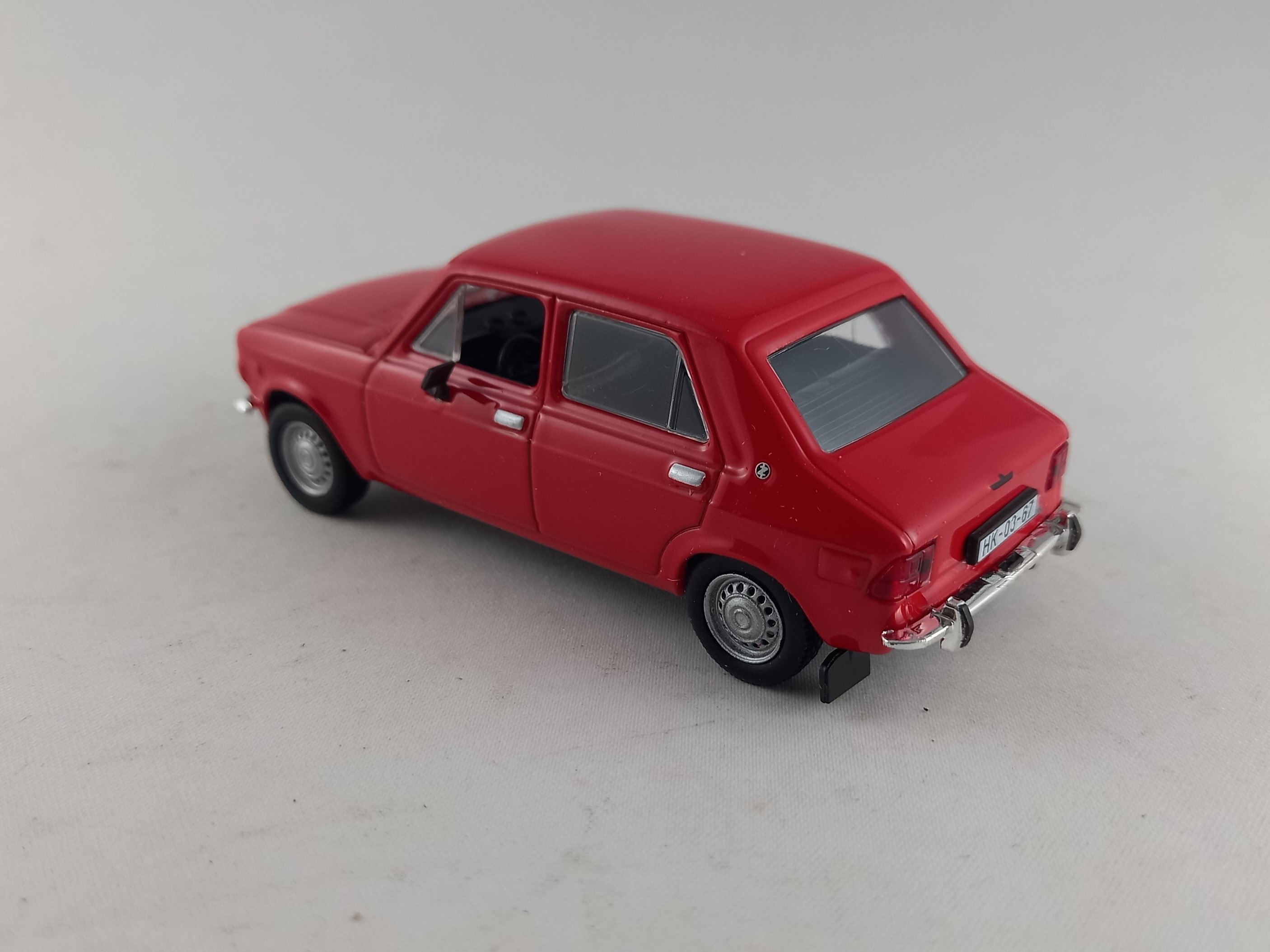 Zastava 1100 1:43 DeAgostini
