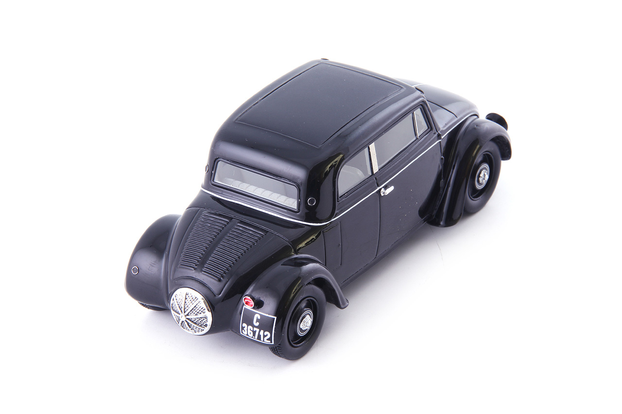 Škoda 932 1:43 AutoCult