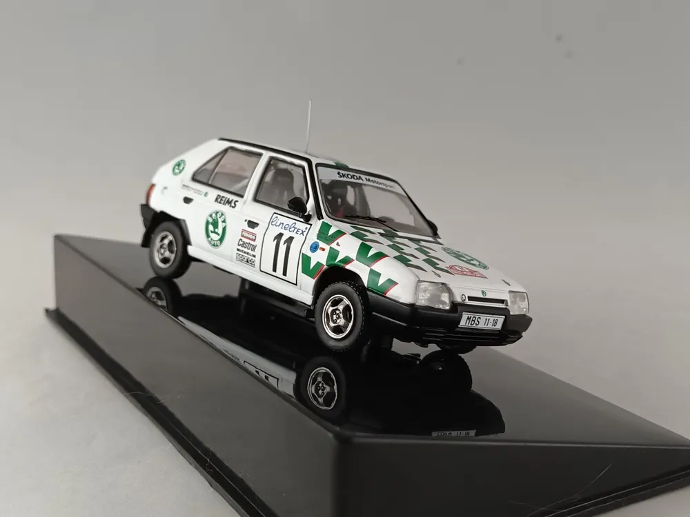 Škoda Favorit No.11, Triner, rallye Monte Carlo 1993 1:43 IXO