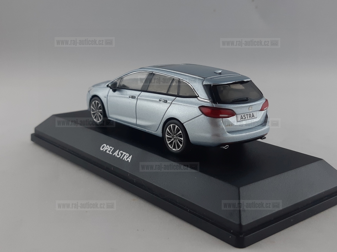 Opel Astra Sports Tourer 1:43 iscale