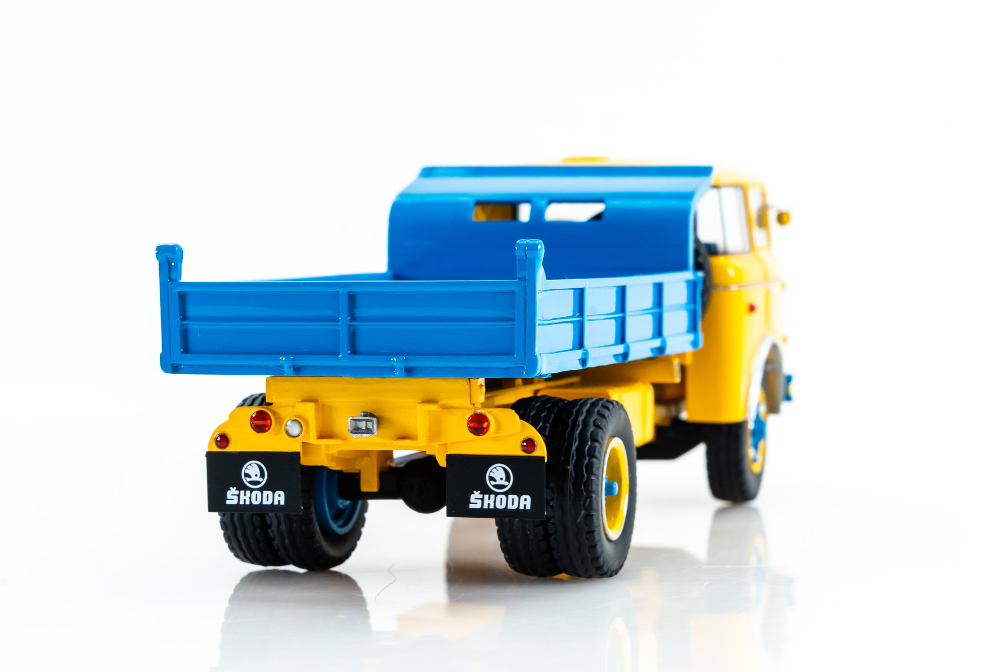 Škoda 706 RTS 1 1:43 AutoCult
