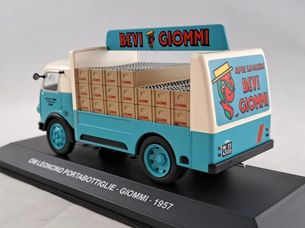 OM Leoncino Giommi 1:43 Altaya