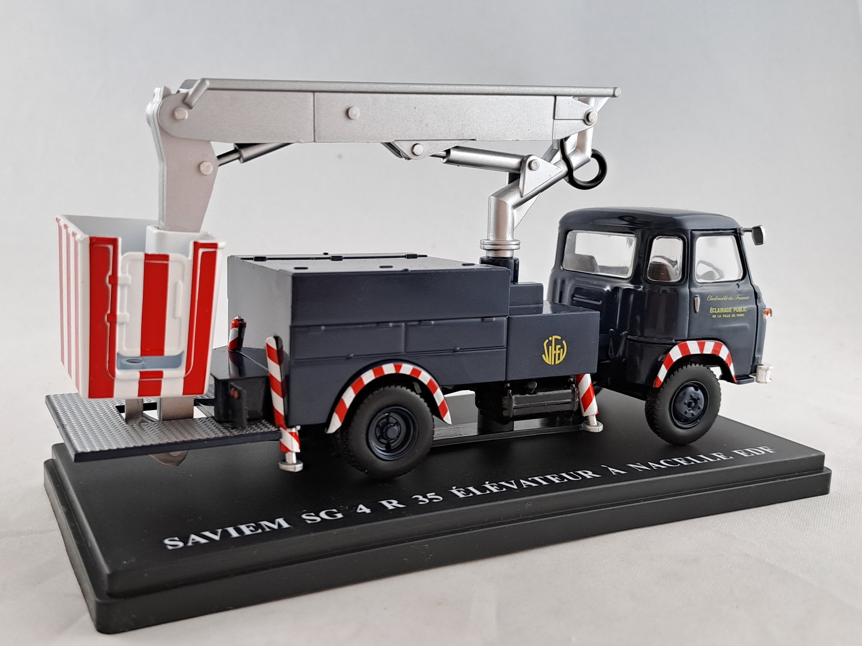 Saviem SG4 R35 plošina 1:43 Altaya