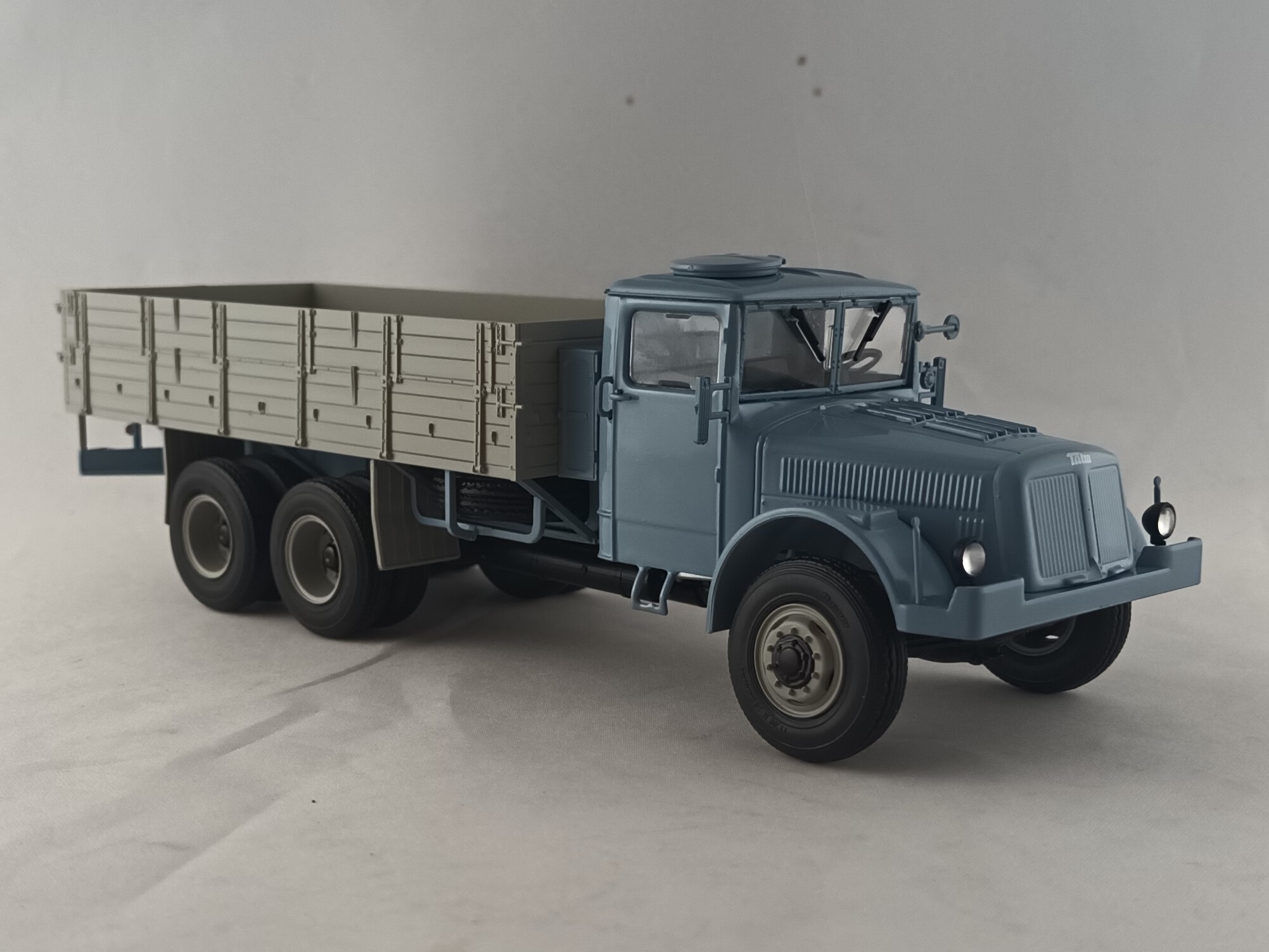 Tatra 111 valník 1:43 Auto Historia