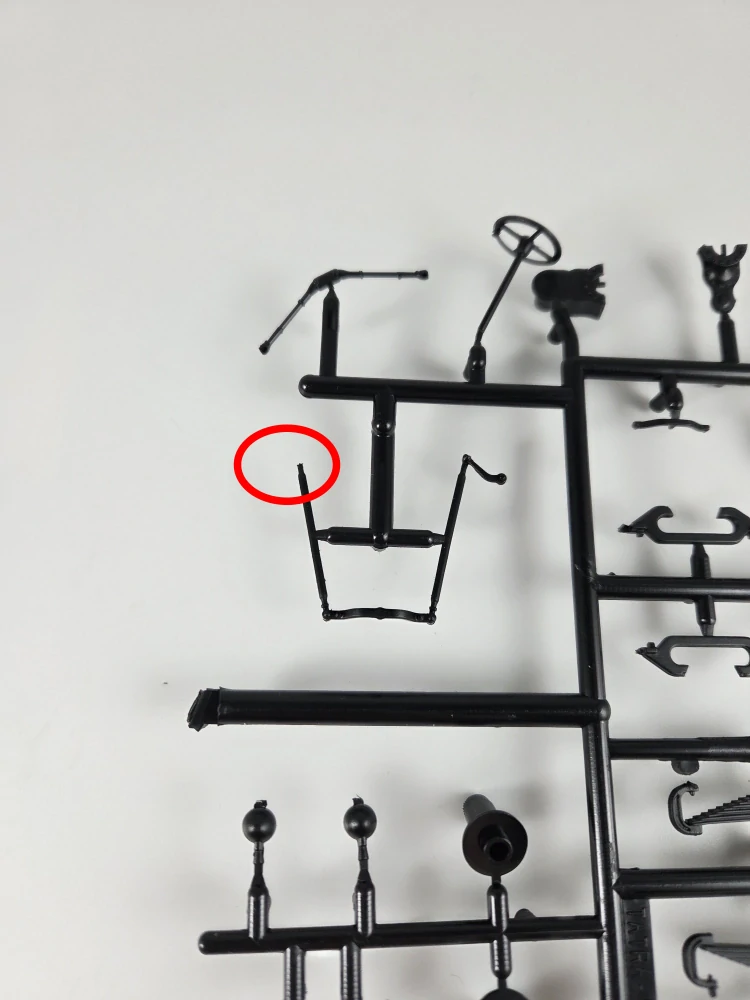 Tatra 147 DC-5 STAVEBNICE 1:43 AVD nekompletní - viz popis