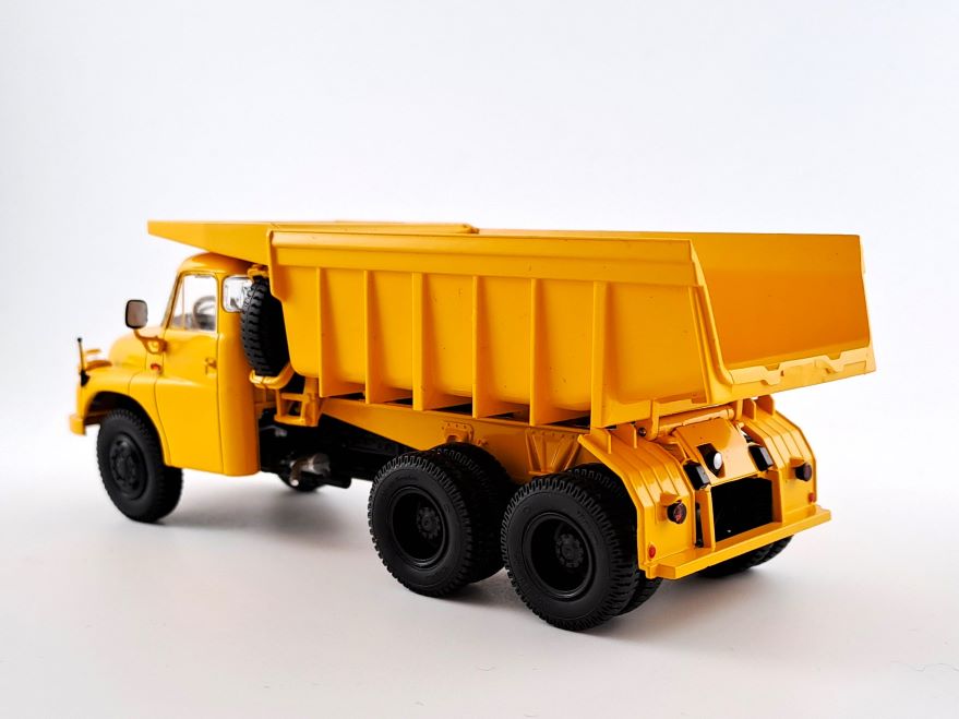 Tatra T148 S1 dumper žlutý 1:43 Auto Historia