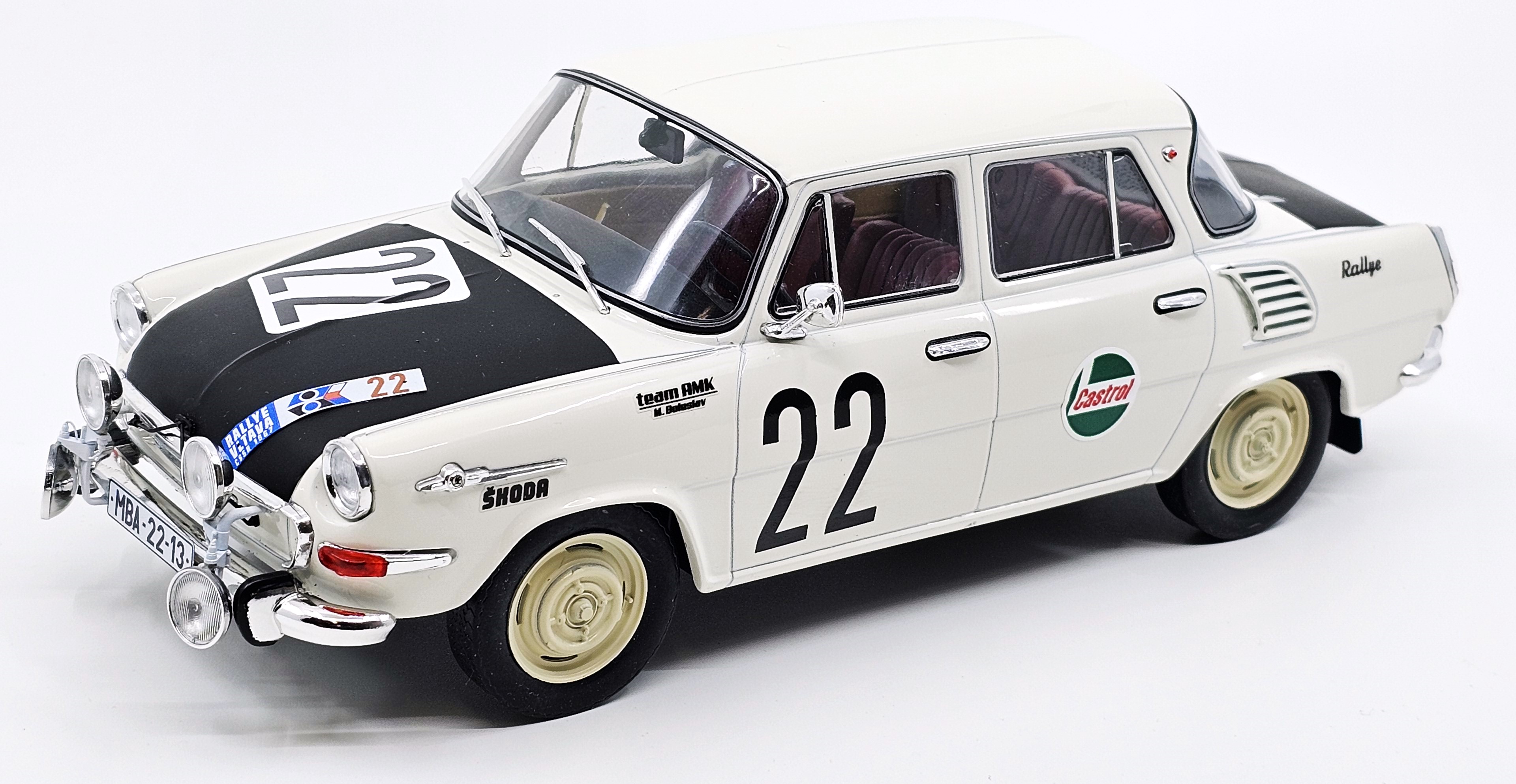 Tatra 603/1 Veřejná Bezpečnost 1:18 Foxtoys