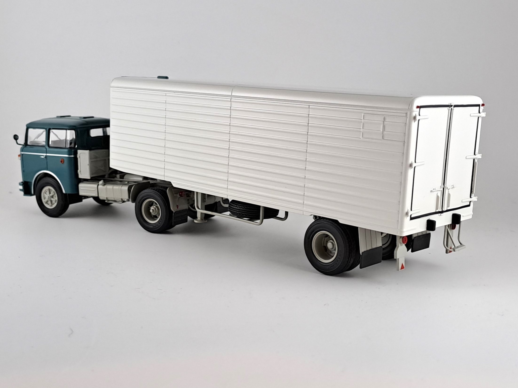 Škoda Liaz 706 RTTN s návěsem 1:43 Auto Historia