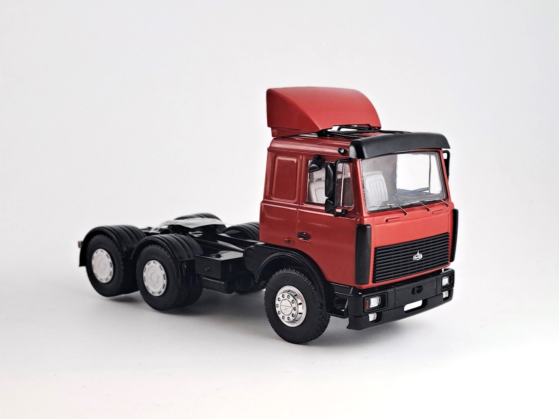 Tatra T148 NT 6x6 s návěsem MAZ-9506-20 + tahač MAZ-6422 1:43 SSM