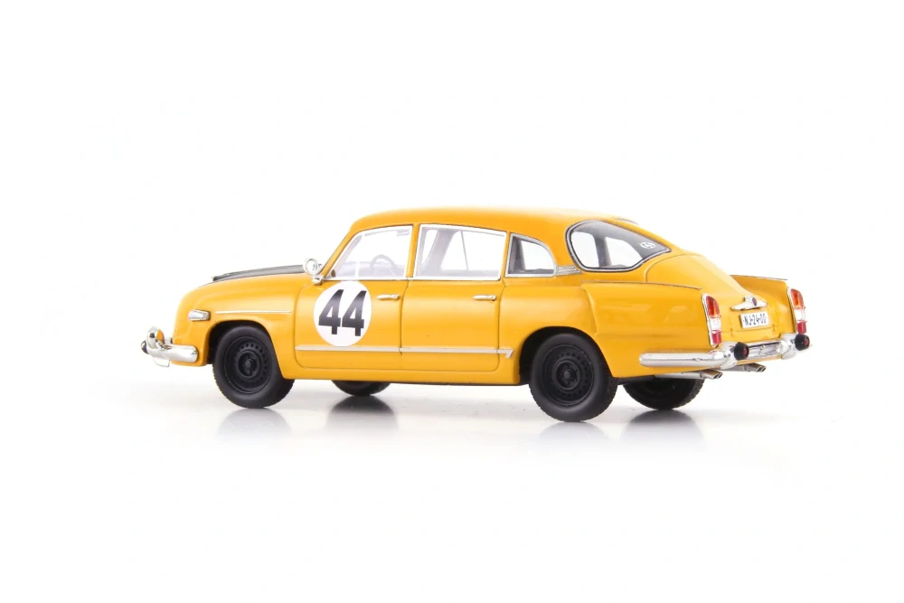 Tatra 603-2 B5 Marathon de la Route 1966 1:43 AutoCult