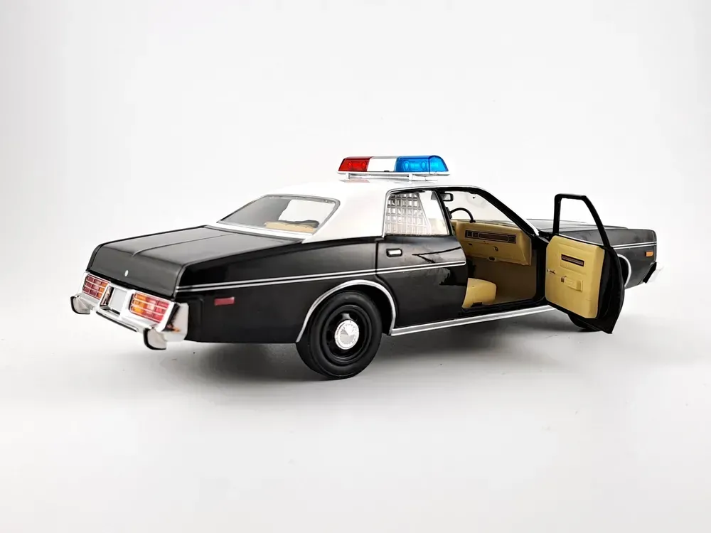Dodge Monaco Hatchapee County Sheriff 1:24 Greenlight